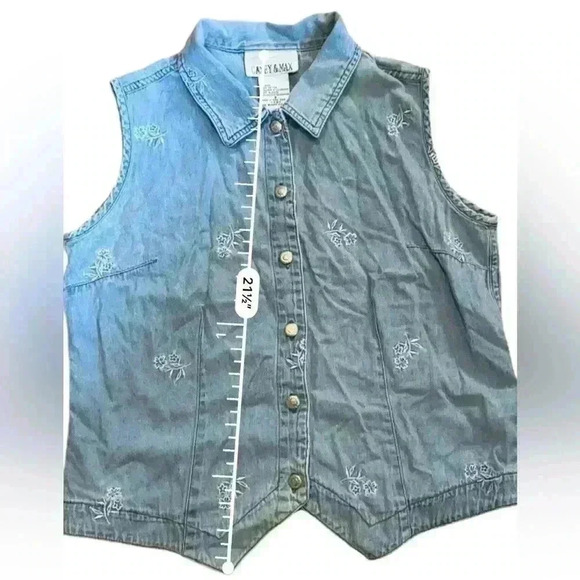 Casey And Max Denim Embroidered Vest Size S Women’s Boho Vintage Hippie Cottage - Picture 9 of 9